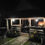 Osrodek Wypoczynkowy Wzgorza 3* Czerwienne