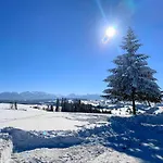 Bed & Breakfast Osrodek Wypoczynkowy Wzgorza 3*